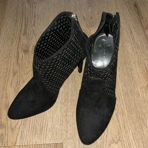Zara almond toe suede booties size 39
